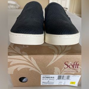Brand new Sofft Somers shoe in black snake